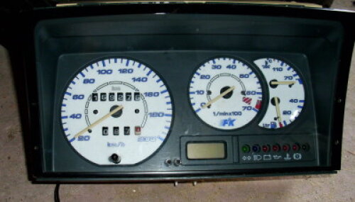 Polo 86c Tacho mit Drehzahlmesser und Plasmarscheiben