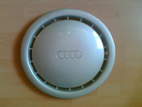 RADKAPPEN FÜR AUDI-80 / AUDI-90 / AUDI-100 / AUDI-200 / AUDI-V8 / AUDI-80 CABRIO / AUDI-80 COUPE / AUDI-80 QUATTRO 15 ZOLL 2 STÜCK NEUWERTIG!!!