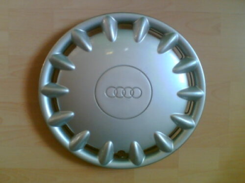RADKAPPEN FÜR AUDI-A4 / AUDI-S4 15 ZOLL 2 STÜCK SEHR GUT ERHALTEN!!!