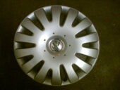RADKAPPEN F&Uuml;R VW GOLF-5 / VW GOLF PLUS / VW JETTA-5 / VW PASSAT-B6 / VW EOS / VW SCIROCCO-3 / VW TOURAN / VW TIGUAN / VW CADDY-LIFE 16 ZOLL 4 ST&Uuml;CK SEHR GUT ERHALTEN!!! - Bild 2