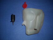 Original VW Polo 2 Spritzwasserbehälter mit Pumpe Inserat #022041